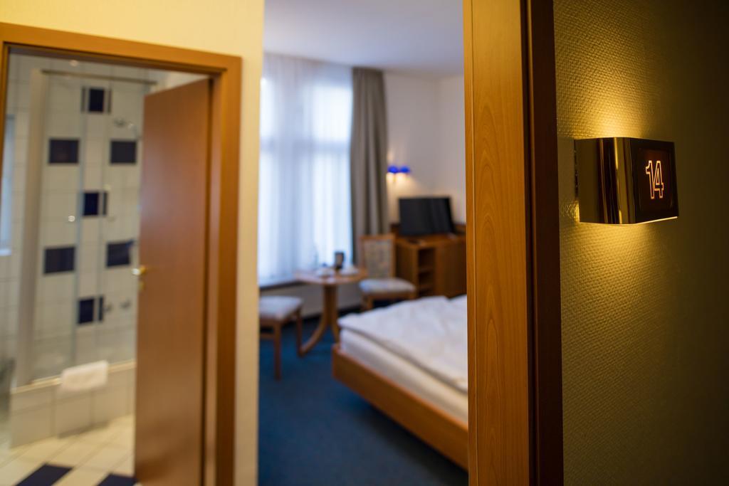 Parkhotel Tillmanns Eltville am Rhein Exteriör bild